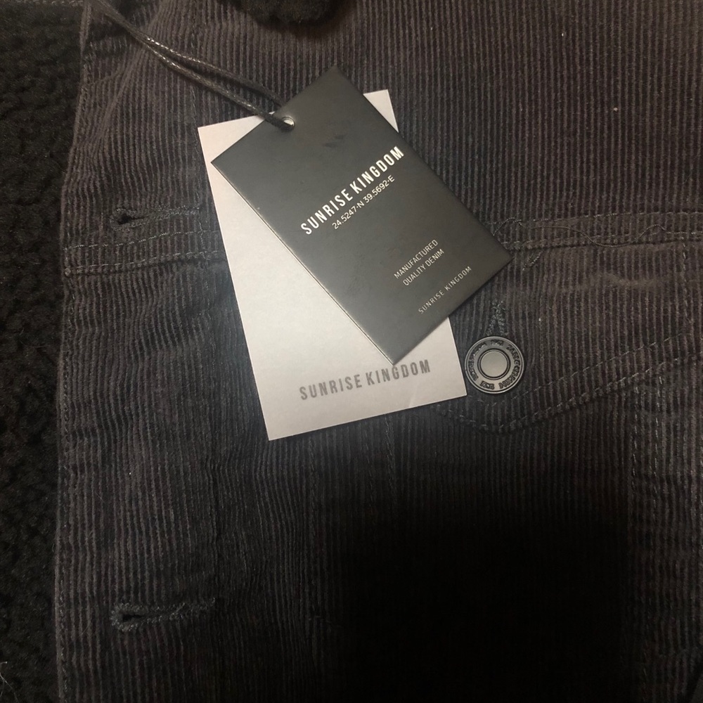 Black corduroy jacket with teddy fleece inside - Picture 2 of 3